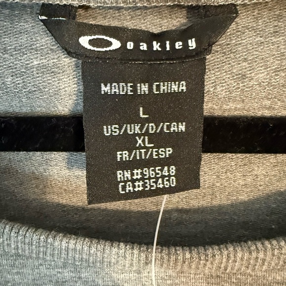 Oakley Heather Grey Graphic Sweatshirt Size L NWT - Picture 3 of 6